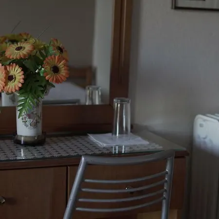 ενοικιαζόμενα ενιπεύς- Enipeas Pensiune