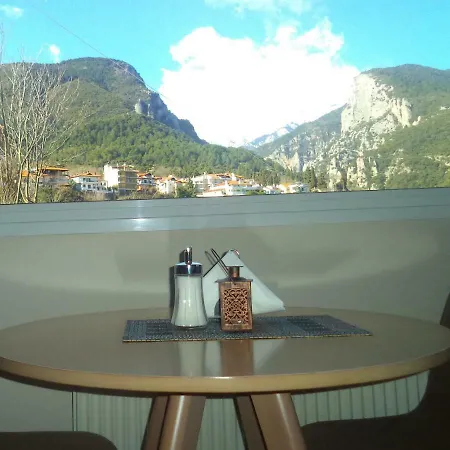 ενοικιαζόμενα ενιπεύς- Enipeas Pensiune